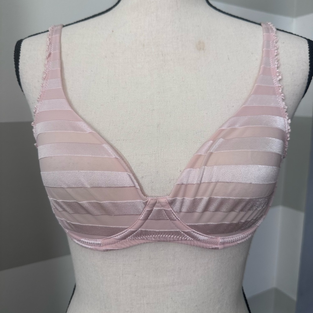 Huit Vintage Wired Lined Non Padded Stripe Pink Bra 34C